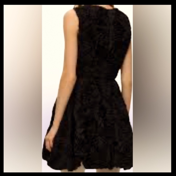 Von Vonni Patterned Floral black mini dresss Sz Medium - Picture 17 of 17